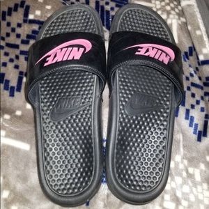 Nike slides